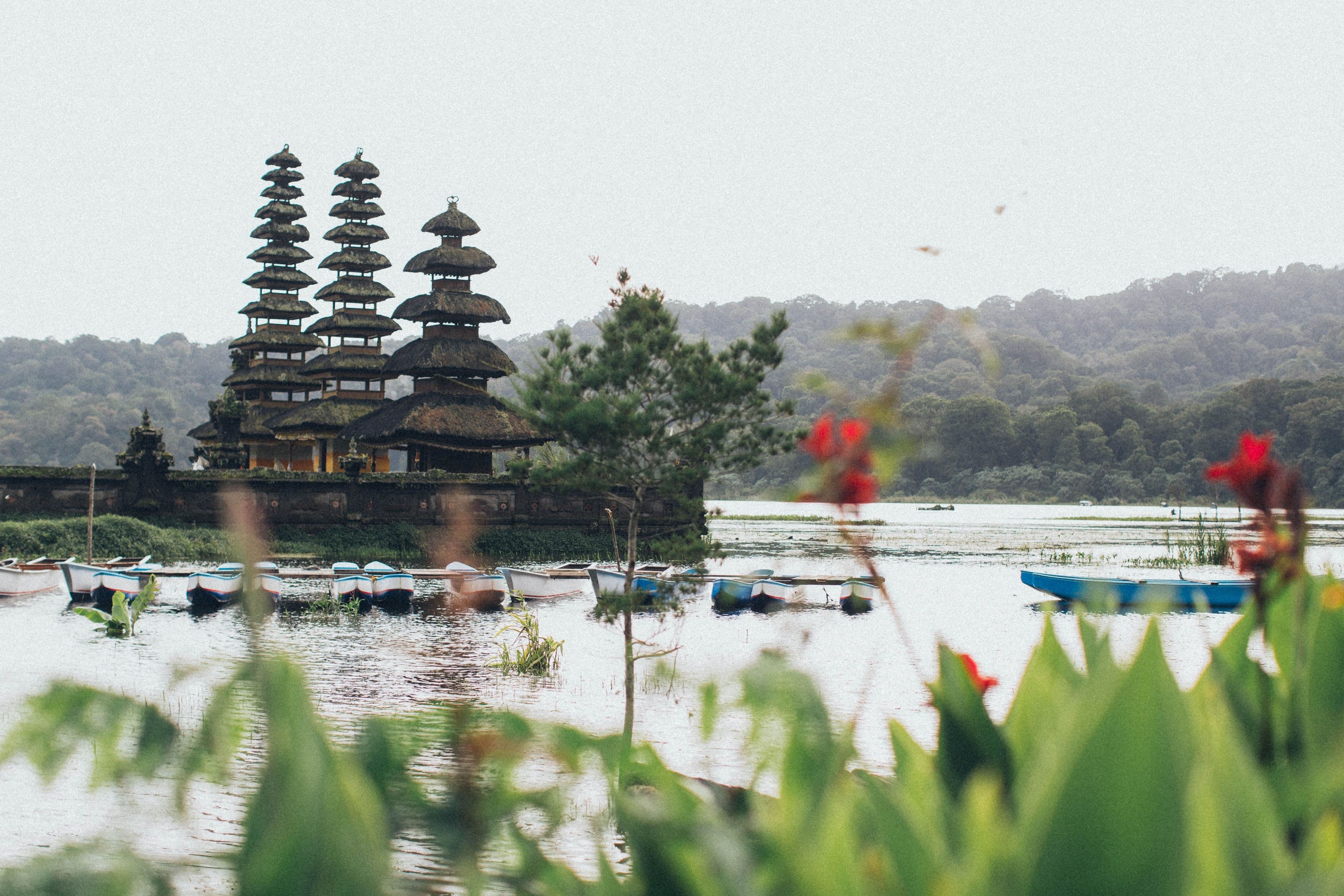 Ulun Danu Bratan lake temple, Bali