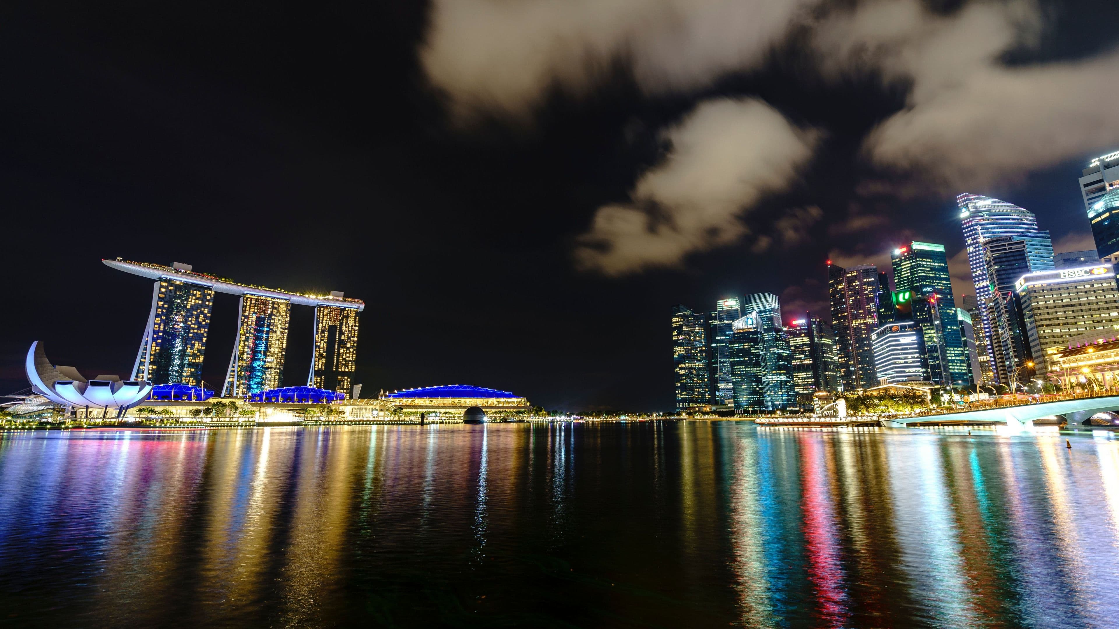 Singapore skyline, the change point en route to Bali