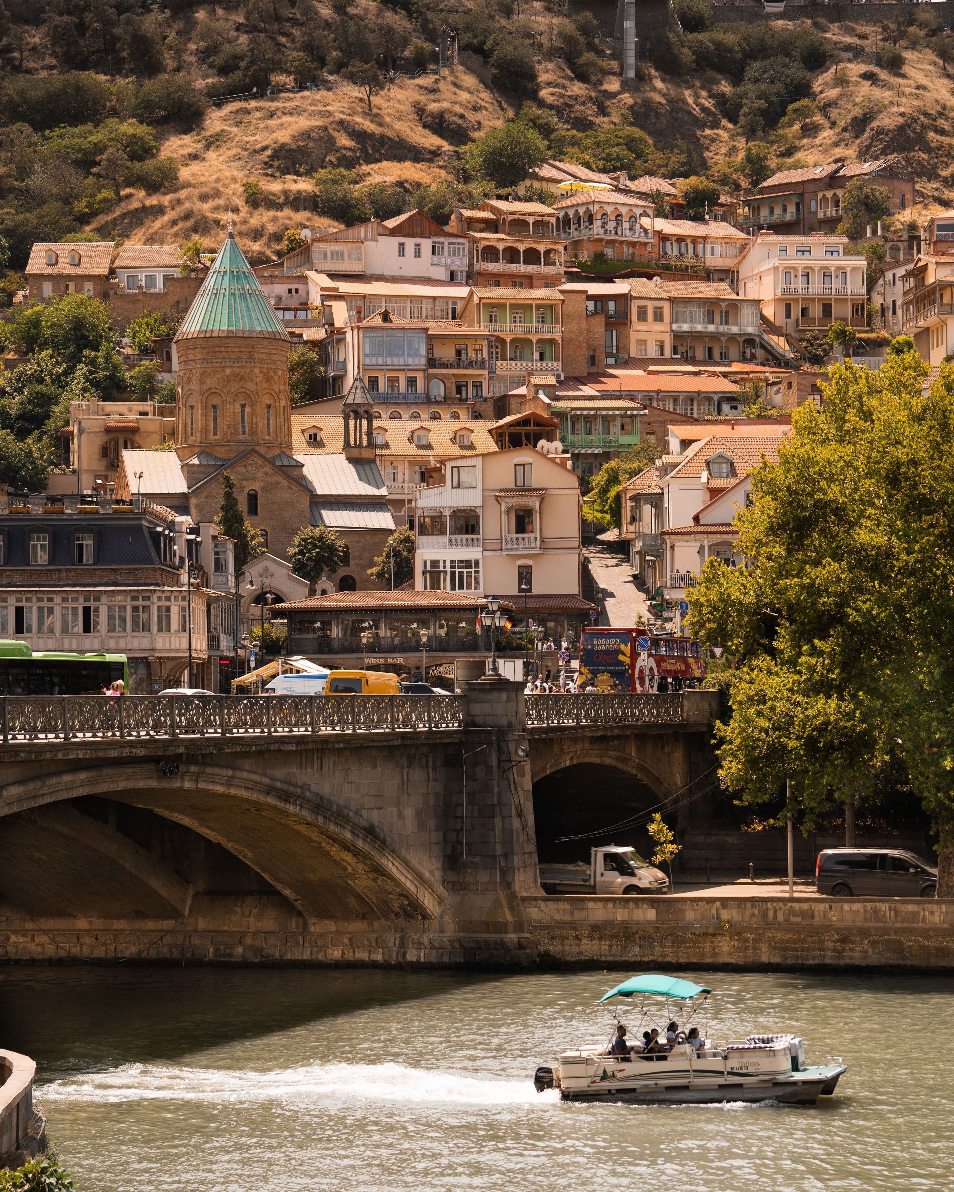 Tbilisi old town on the Kura river