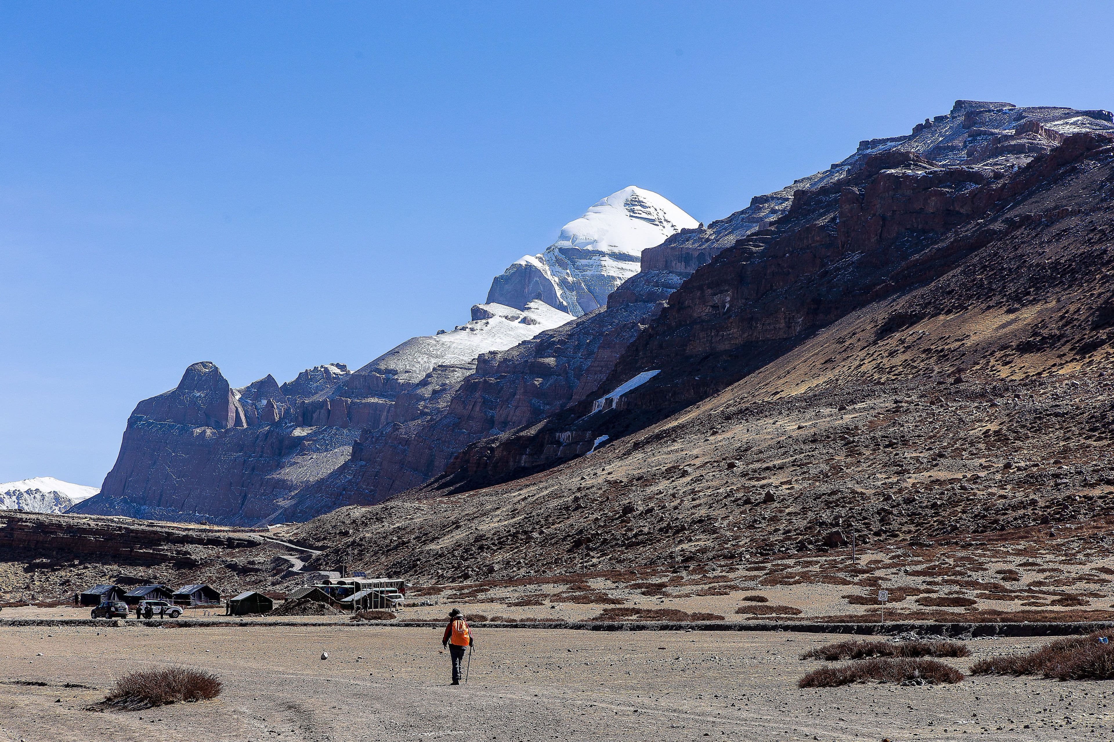 A pilgrim on the Kora toward Mount Kailash