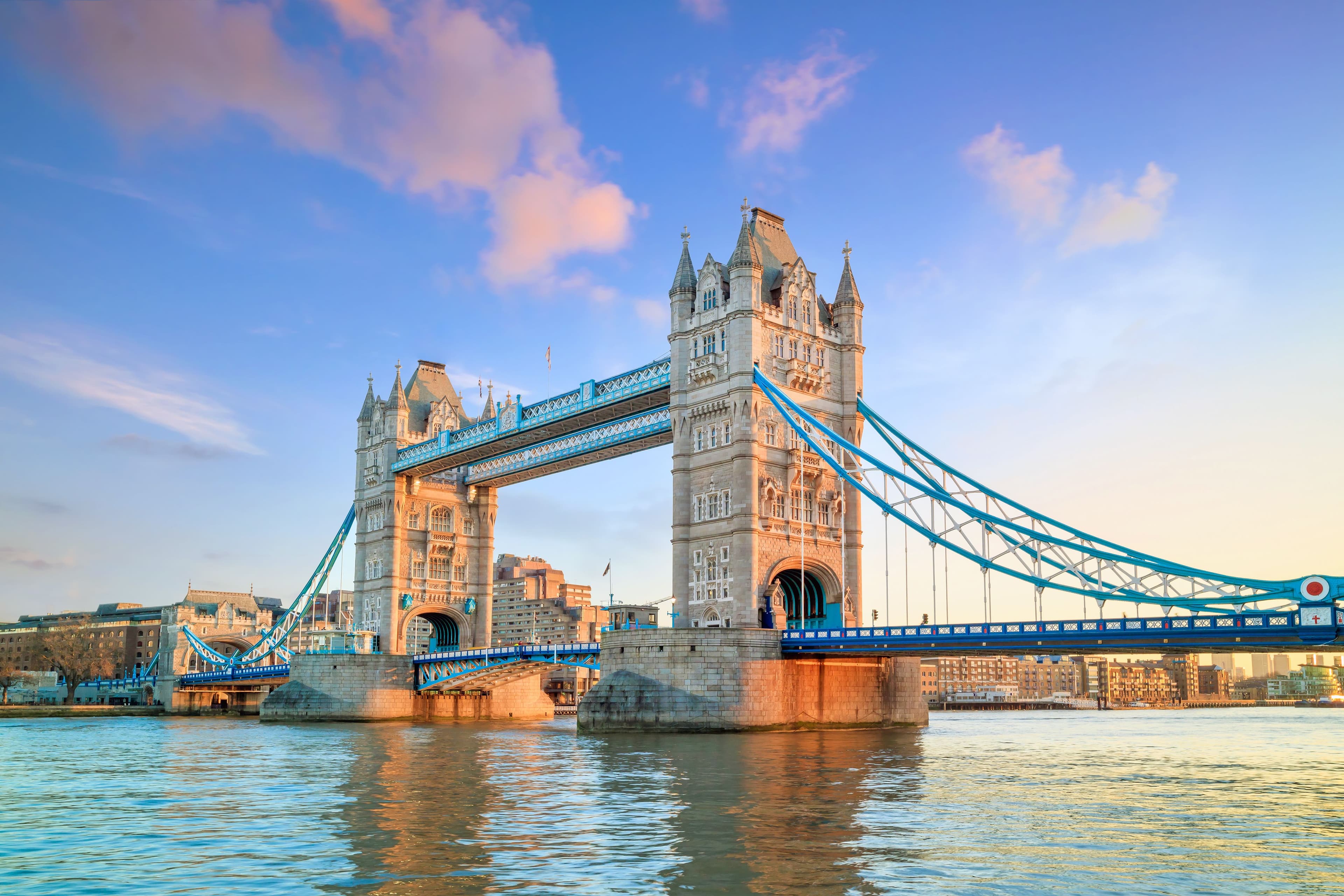 A Week for London and the Legends, Ten Days for the Whole Story.